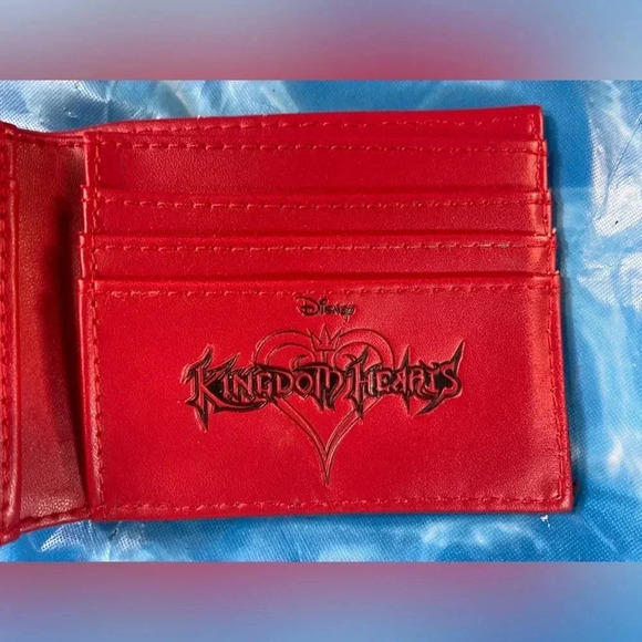 Kingdom Hearts 3  - Bifold Wallet 🏰♥️ - Picture 4 of 10